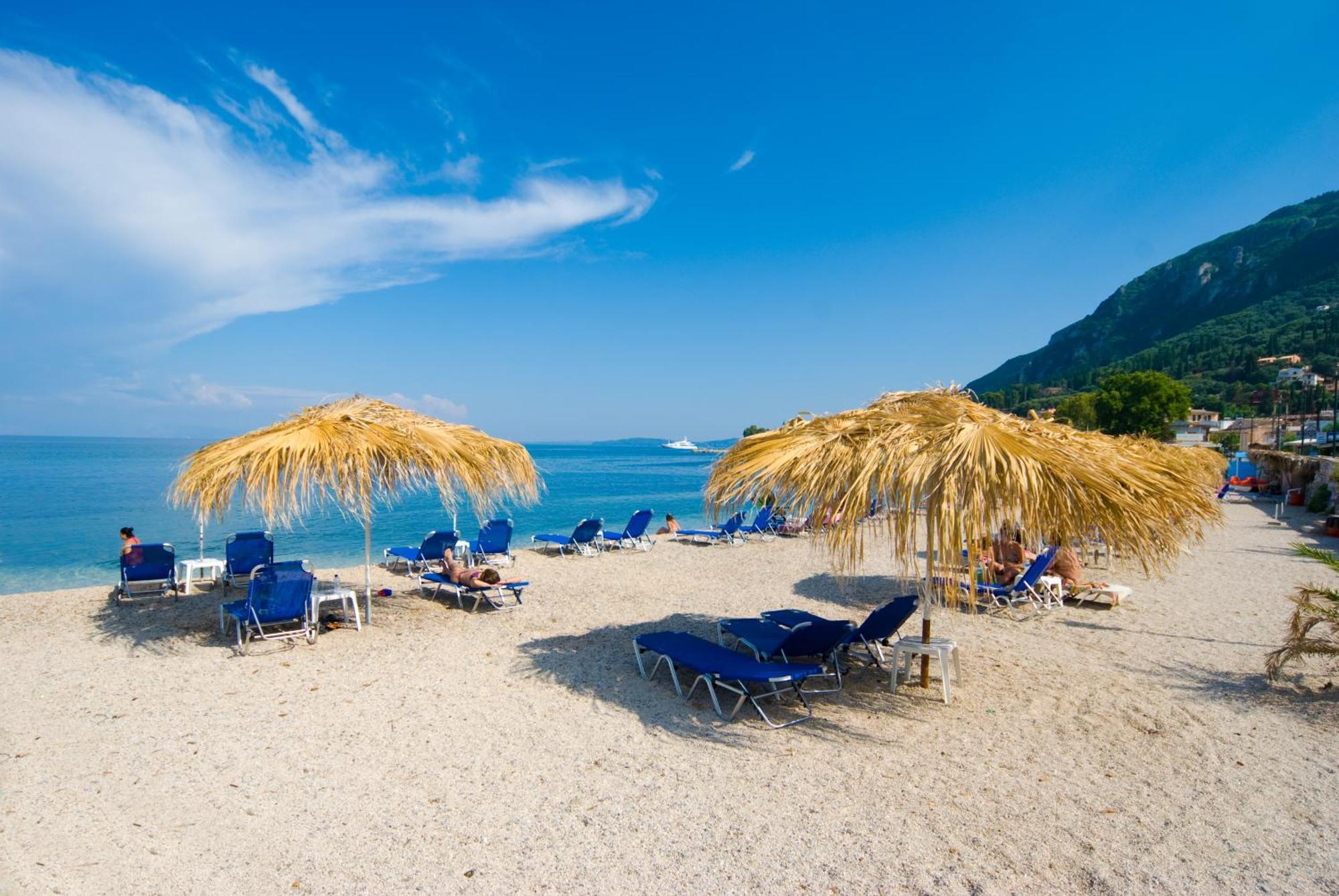 Potamaki Beach Hotel Benitses  Exterior photo